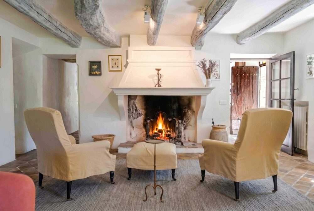 Photographs of Mas des Roses villa in Provence - Image 12 of 44