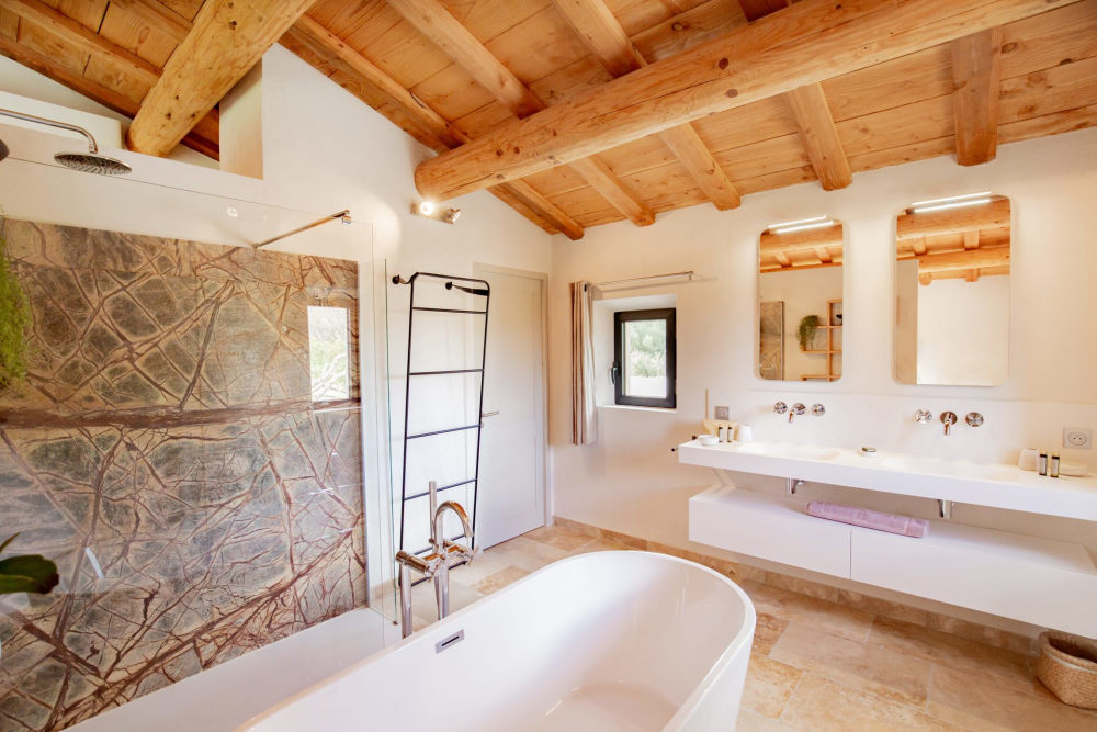 Photographs of Mas Eole villa in Provence - Image 31 of 39