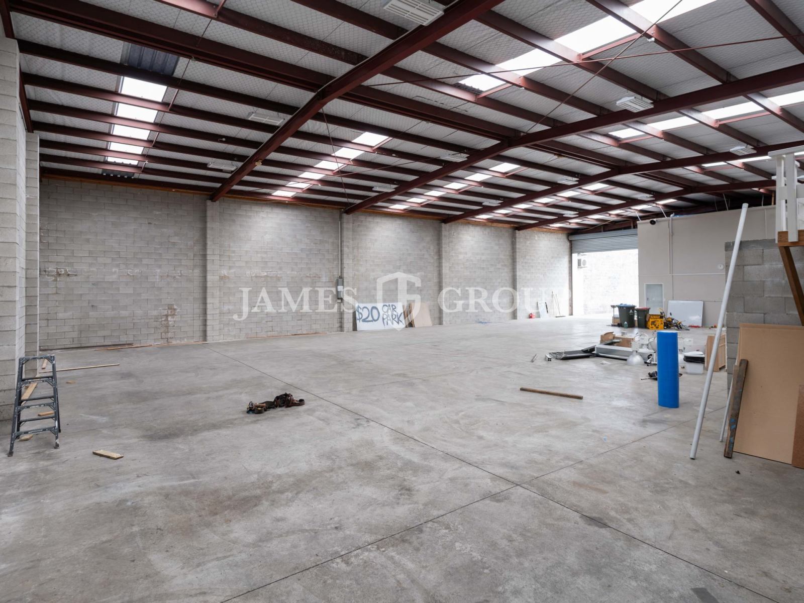 Functional 667m² Penrose | Container Capacity