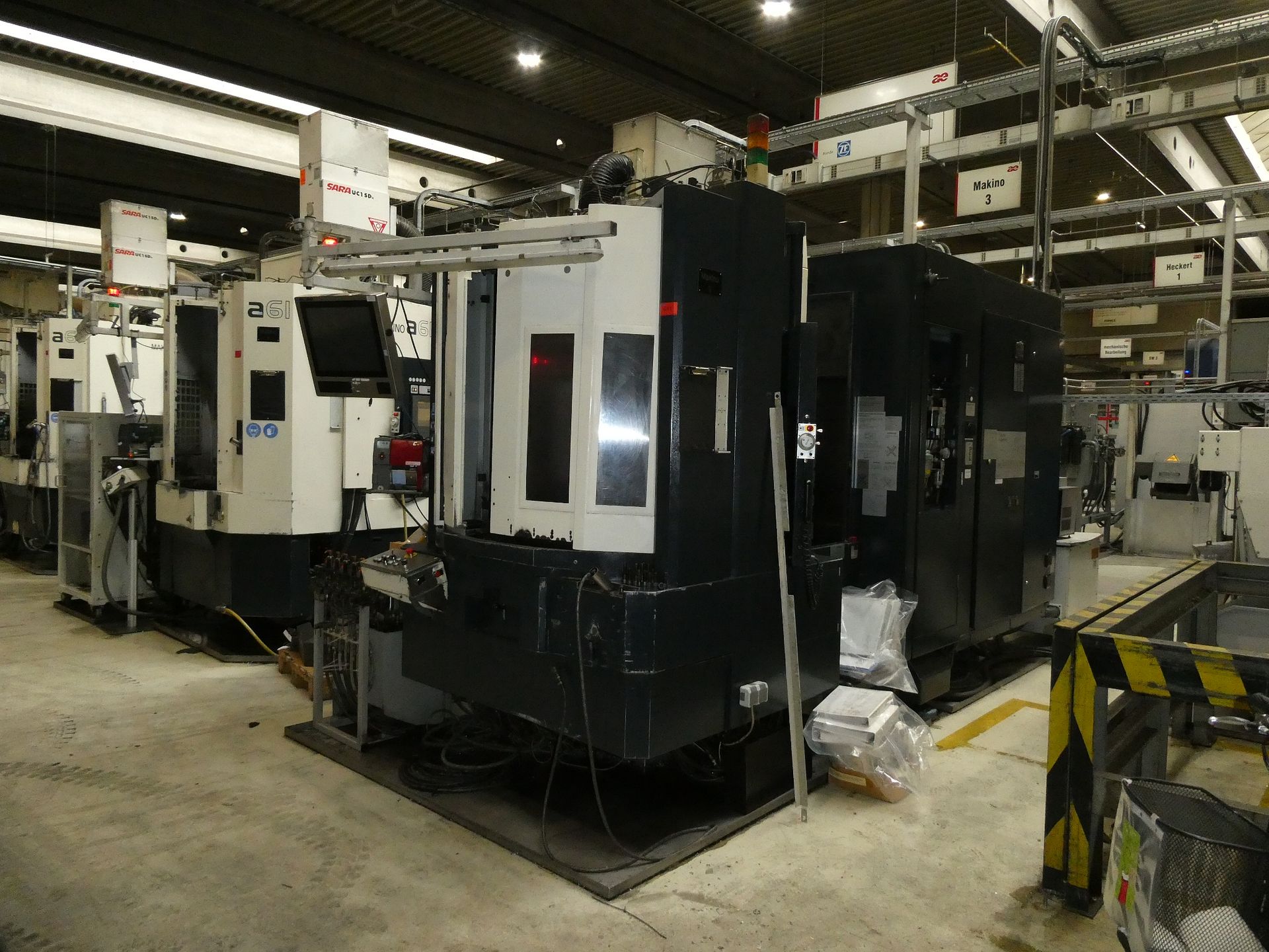 CNC Machining Center-Makino - Image 7