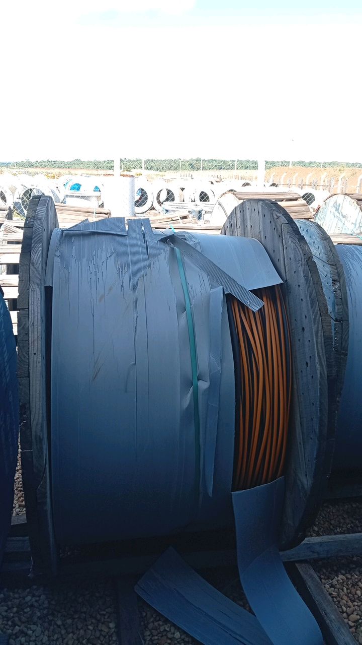 Prysmian Afumex Green Flexible Cable 1KV 1x4c 10mm² 2000m