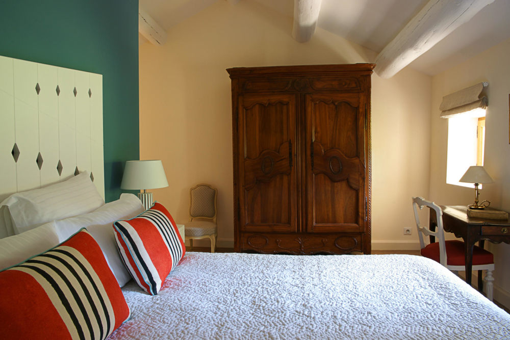 Photographs of Mas de la Verdiere villa in Provence - Image 22 of 34