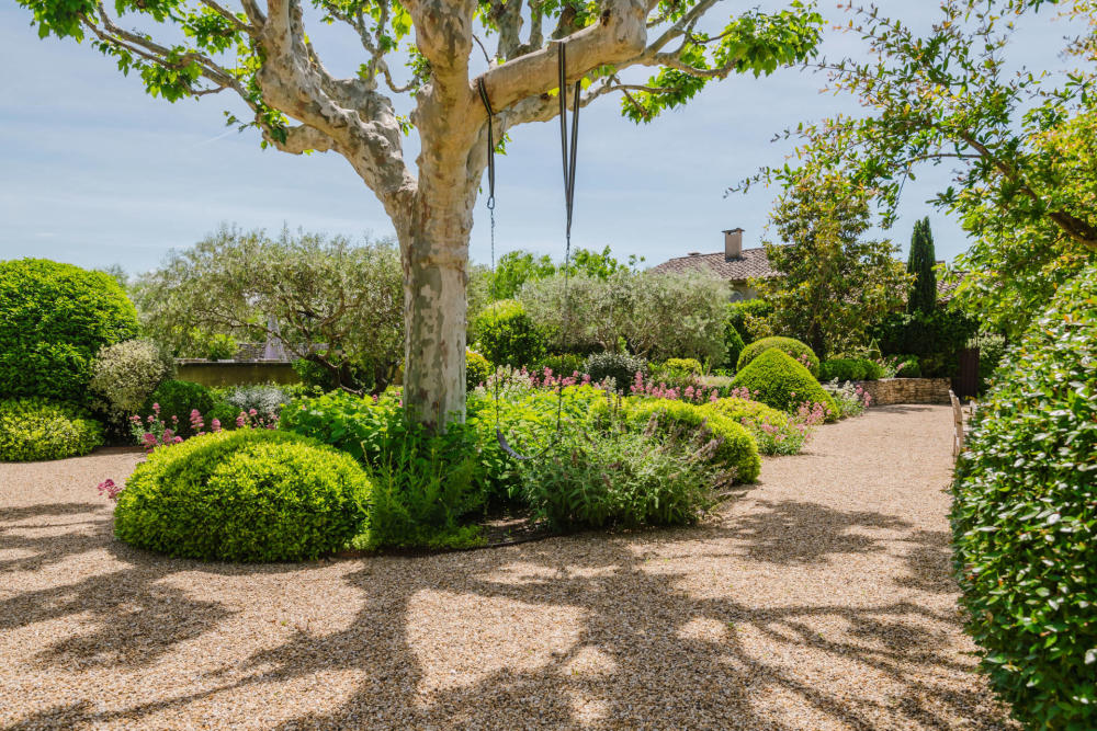 Photographs of Mas la Bergerie de Cabrieres villa in Provence - Image 28 of 56
