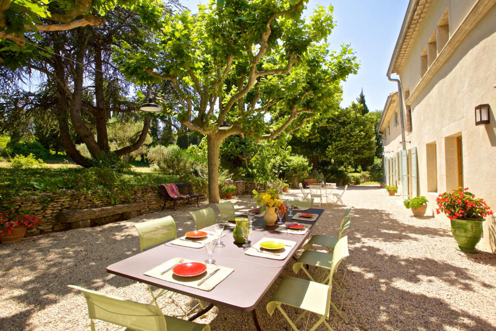 Photographs of Mas de la Verdiere villa in Provence - Image 3 of 34