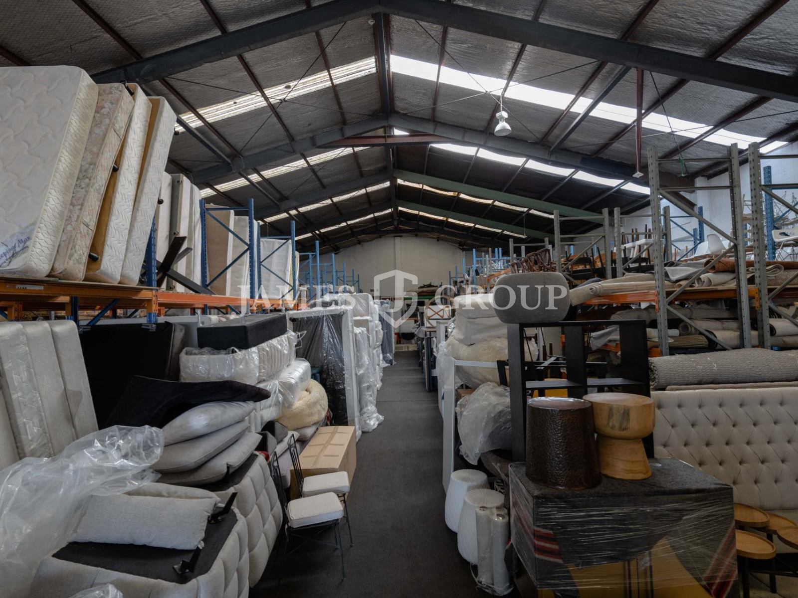 1,035m² Penrose Industrial With Yard
