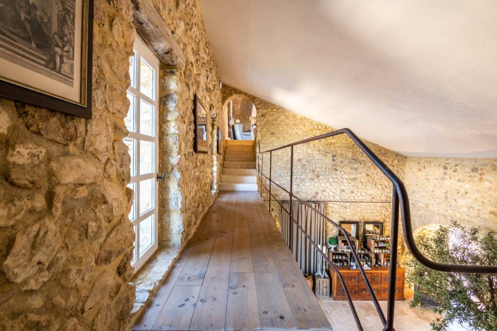 Photographs of Mas des Gardois villa in Provence - Image 46 of 58