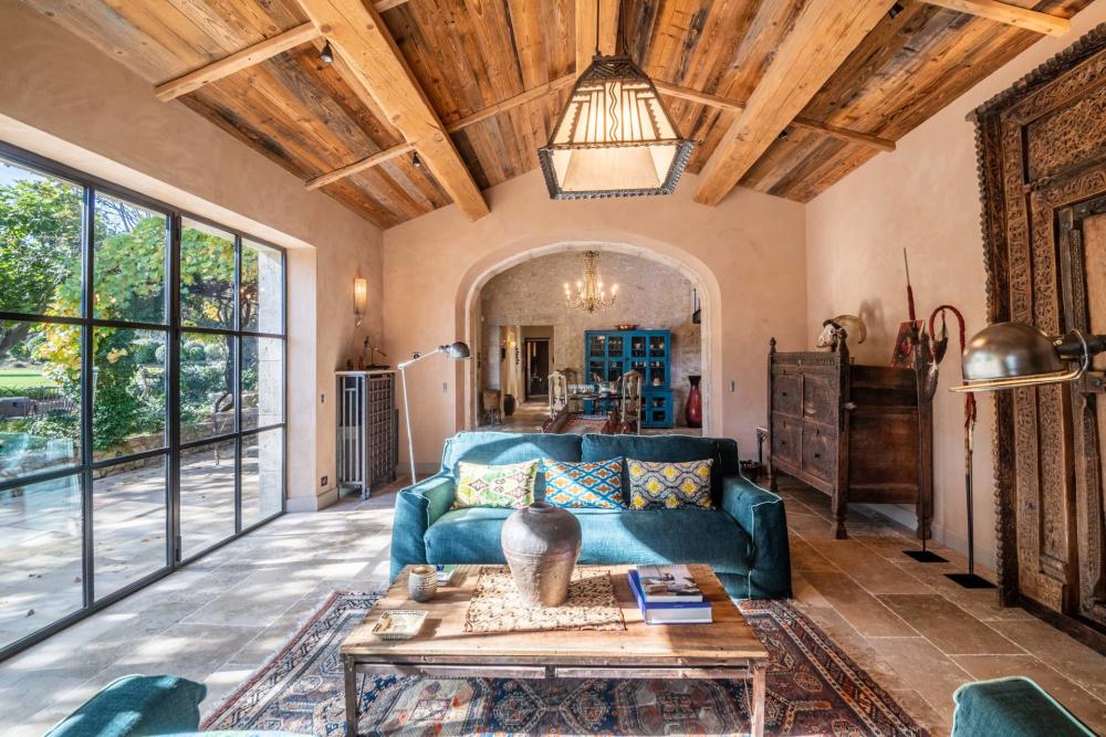 Photographs of Mas des Rêveries villa in Provence - Image 8 of 40