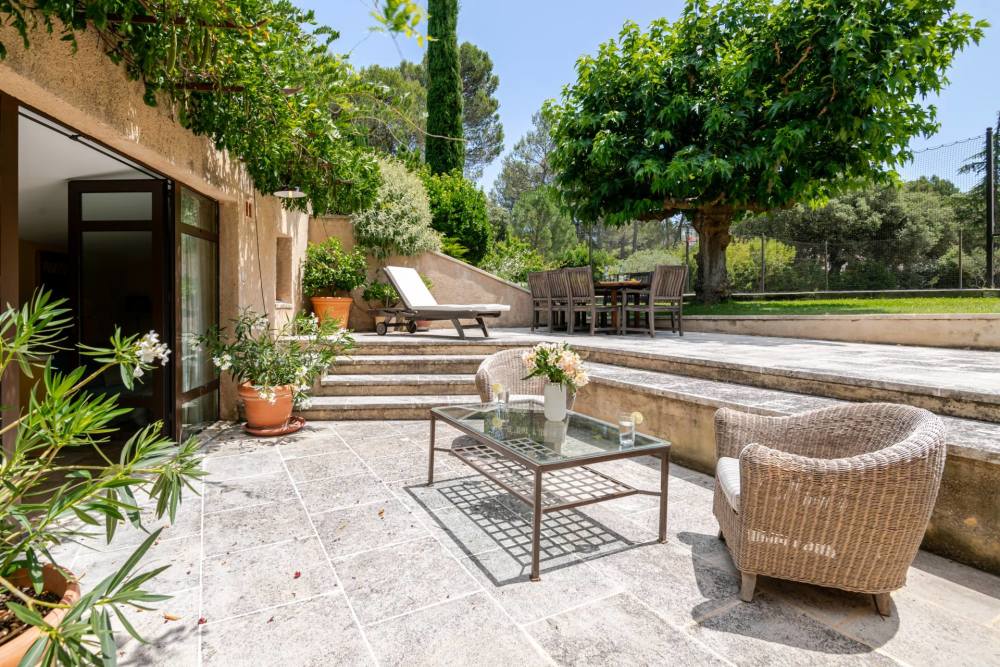 Photographs of Mas de Roubine villa in Provence - Image 42 of 45