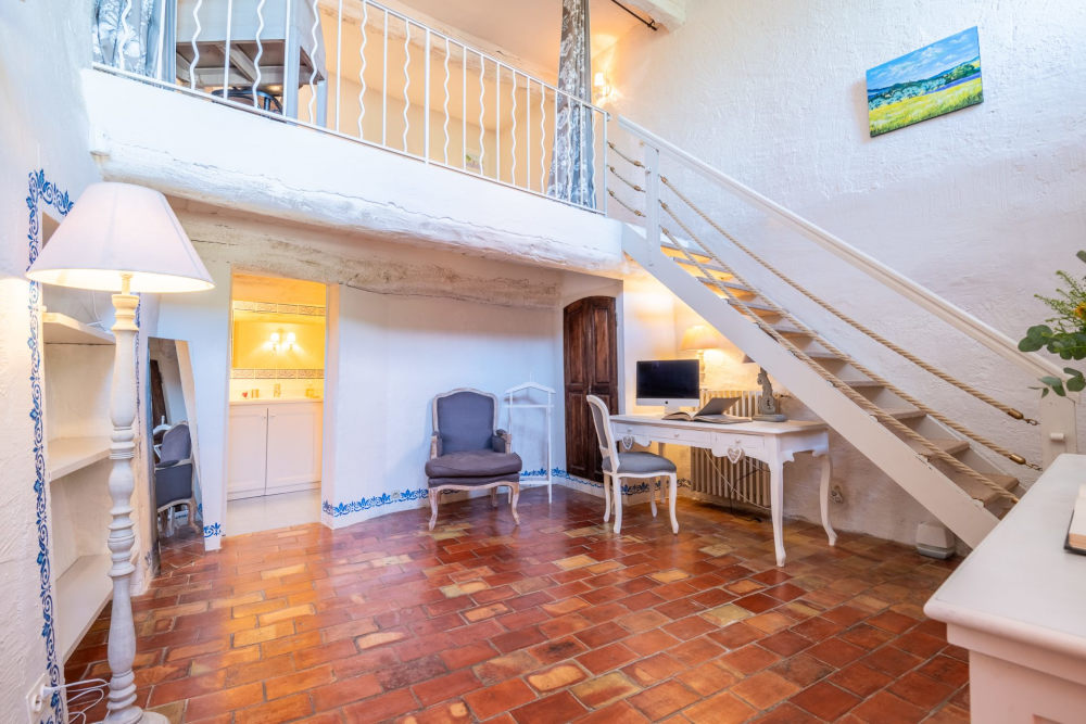 Photographs of Villa la Feniere villa in Provence - Image 10 of 28