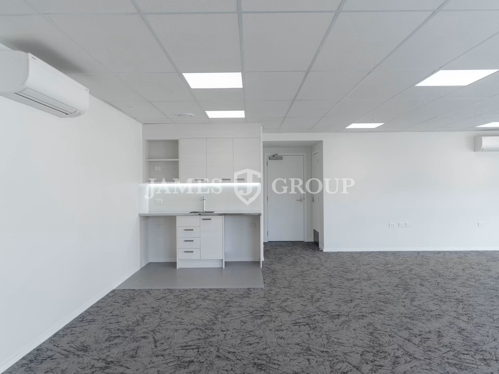 Modern 2,340m² Industrial In Prime Wiri Location