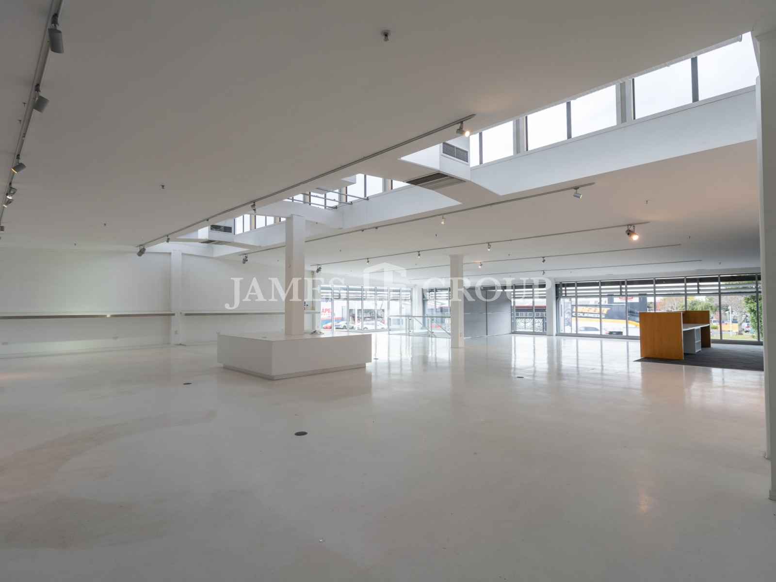 High Profile Rosebank Road Warehouse & Showroom