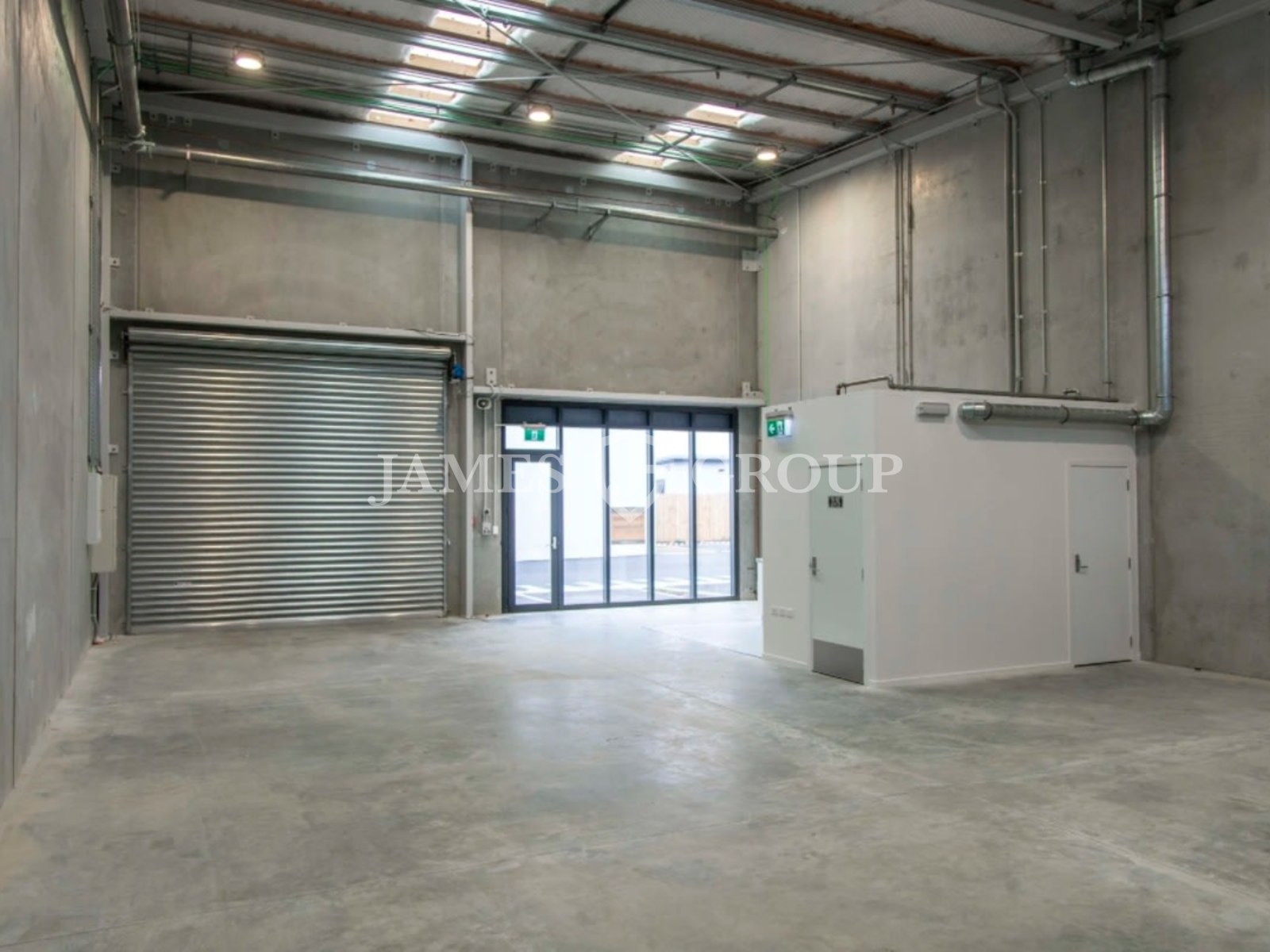 Modern Industrial Unit In Airport Proximity