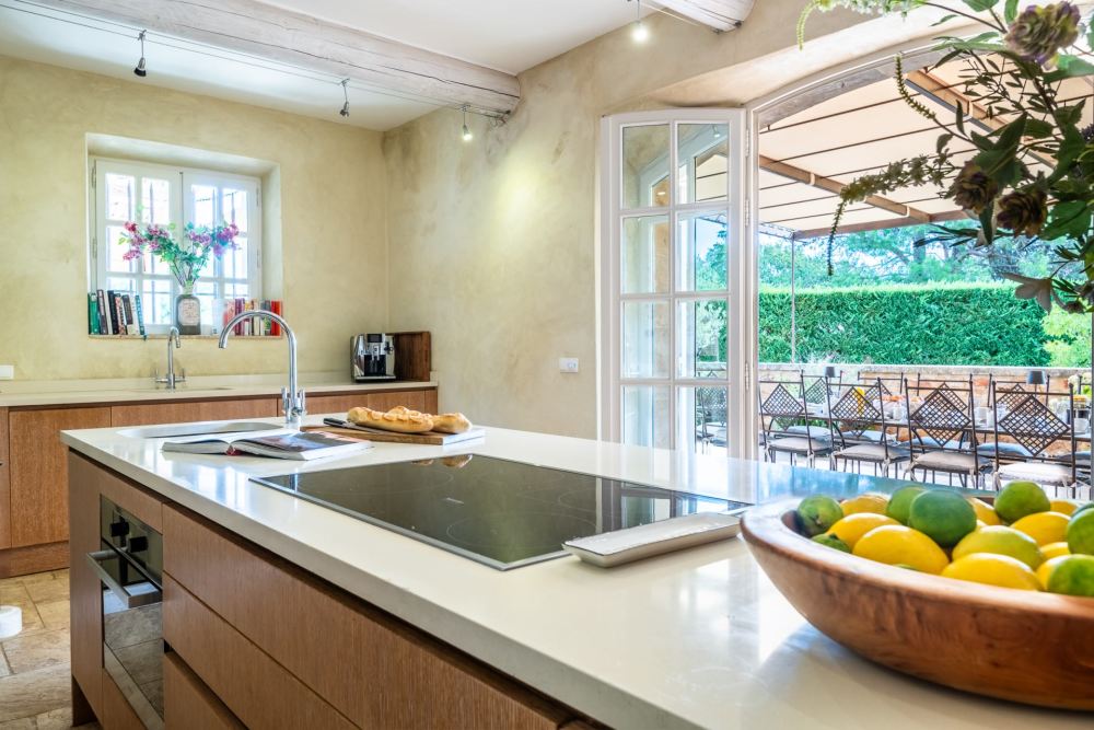 Photographs of Mas du Milan villa in Provence - Image 9 of 50