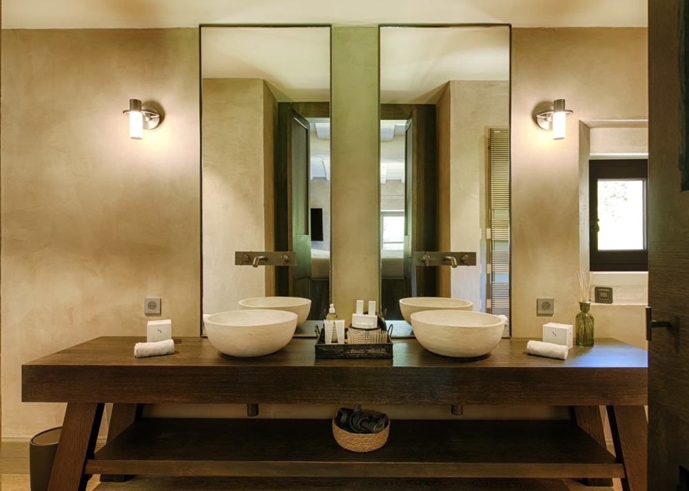 Photographs of Mas de l’Etoile villa in Provence - Image 14 of 39