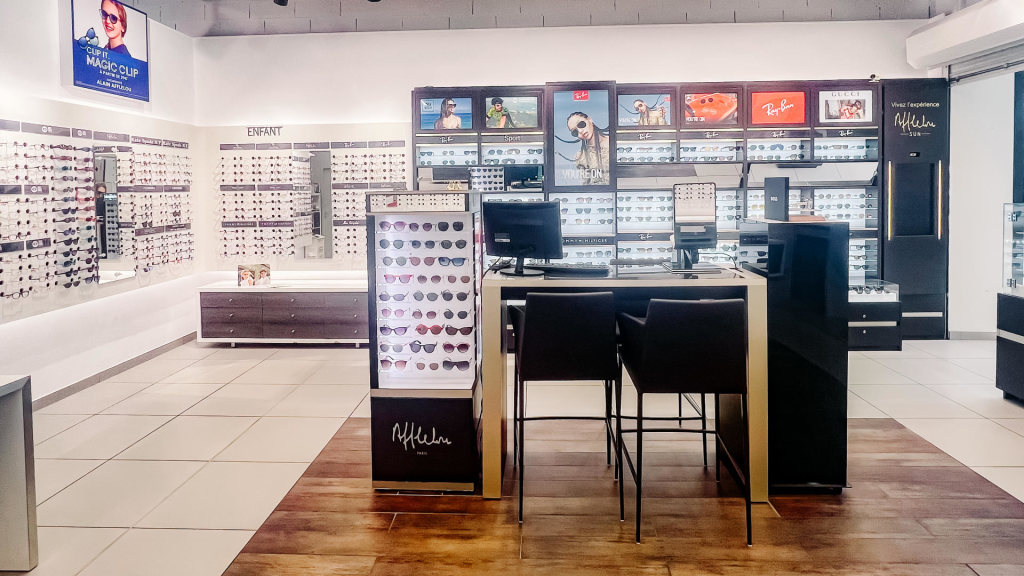 Magasin Opticien C.C. Carrefour Valserine 01200 Valserhône intérieur