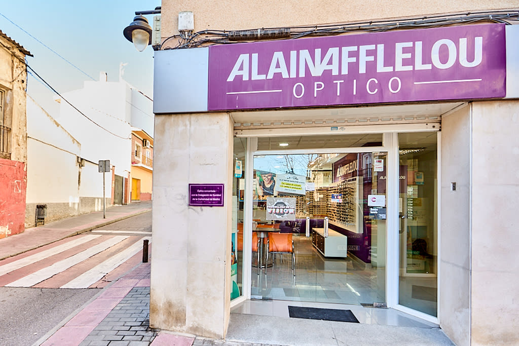 Tienda Óptico C/ MAYOR  10 28350 CIEMPOZUELOS exterior