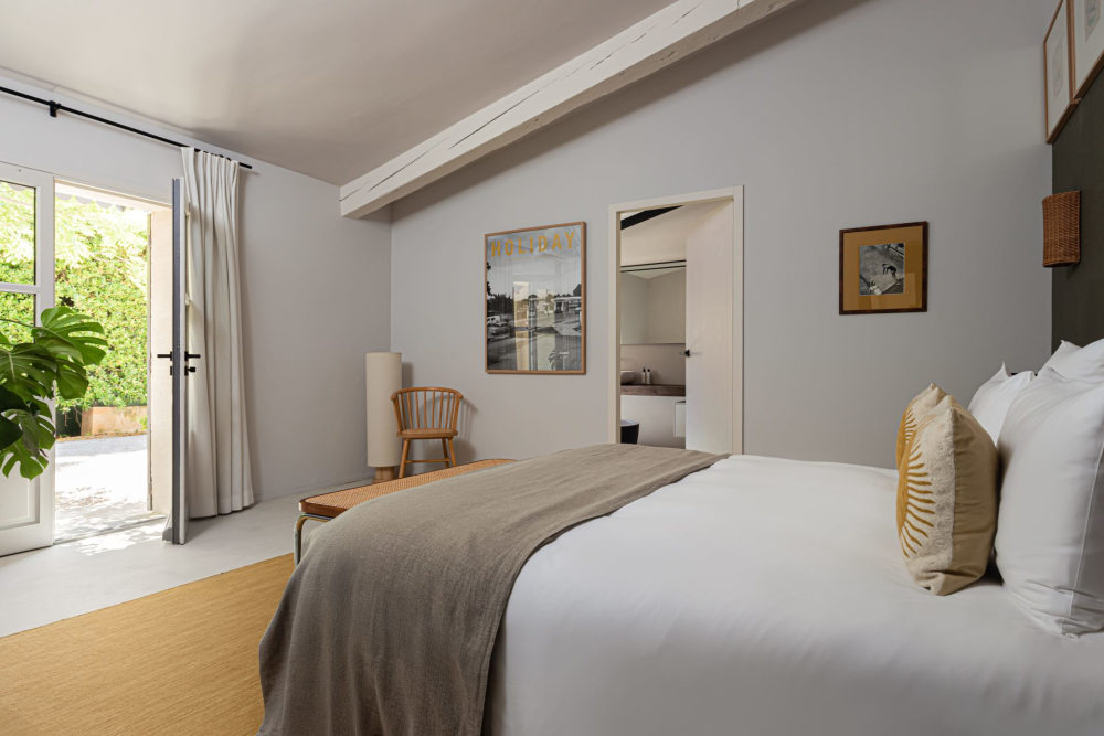 Photographs of Mas du Rocher des Baux villa in Provence - Image 35 of 47