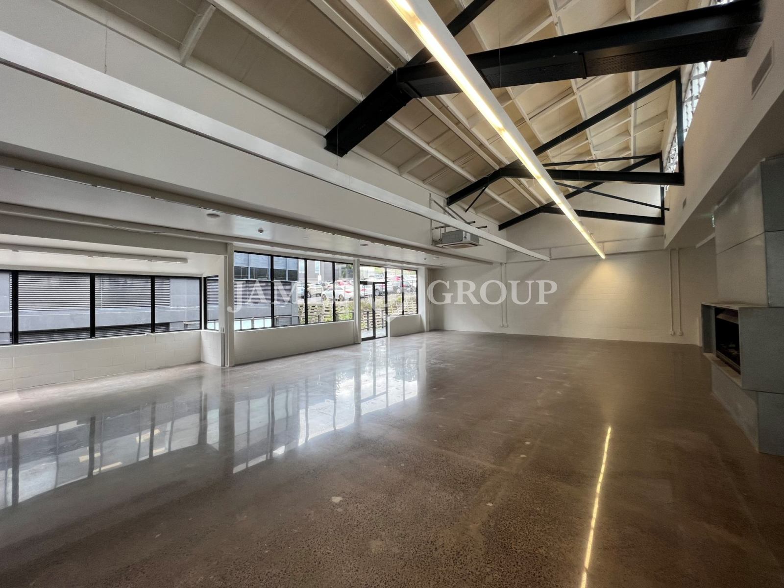 Premium College Hill Office