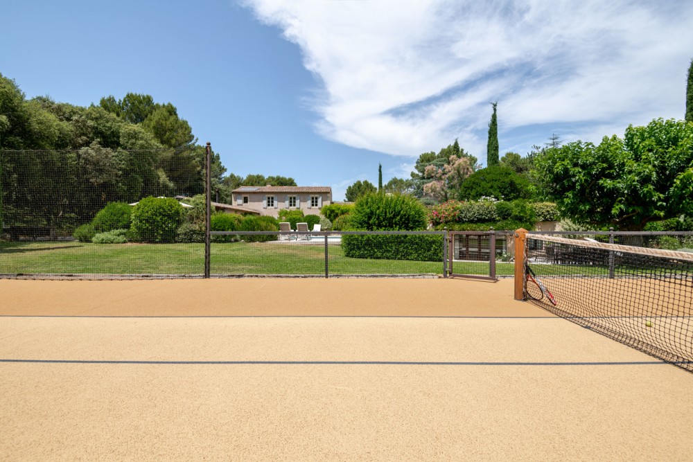 Photographs of Mas de Roubine villa in Provence - Image 36 of 45
