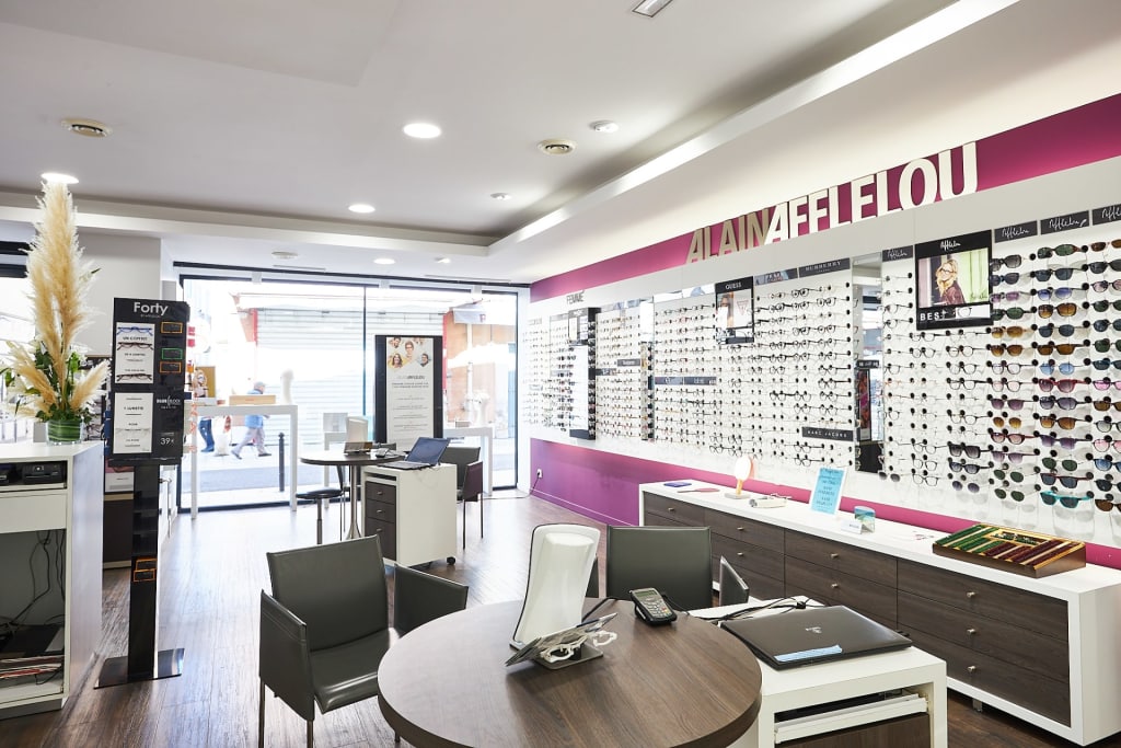 Magasin Opticien 42 bis rue Saint Martin 84100 ORANGE intérieur