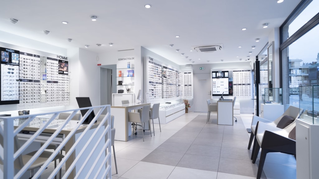 Magasin Opticien 11 rue Auguste Mounié 92160 ANTONY intérieur