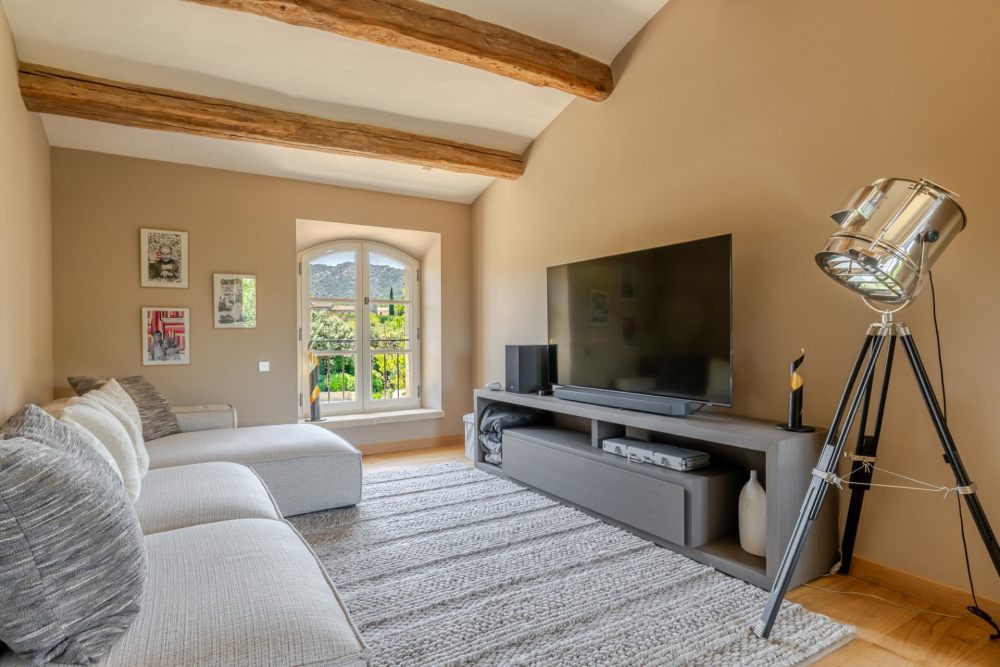 Photographs of New! Mas Solstice villa in Provence - Image 14 of 39