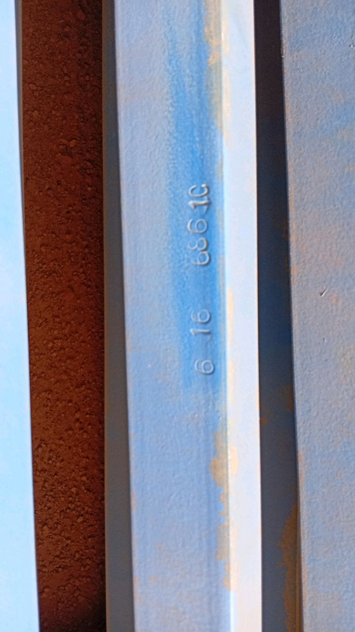 Lot of Metal Structures / Street 1/ BOX A15