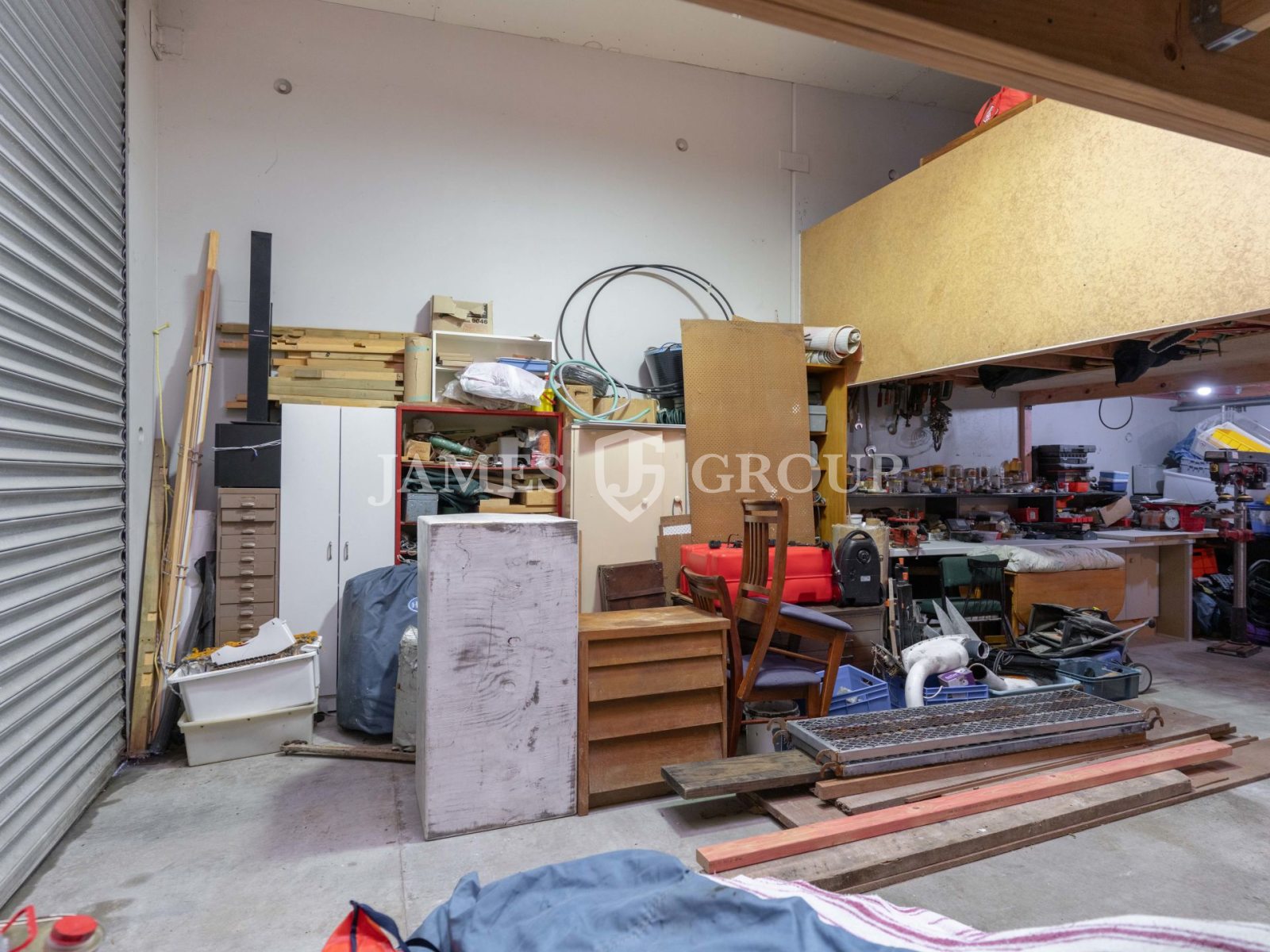 Compact Industrial Unit In Tidy Gated Complex