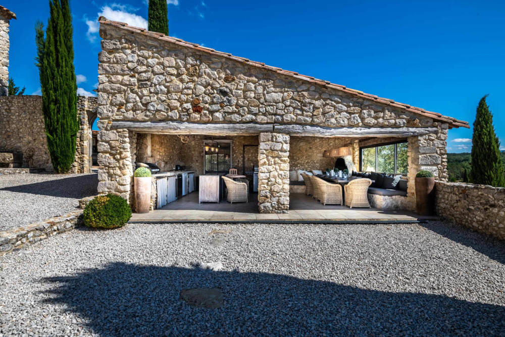 Photographs of Mas des Gardois villa in Provence - Image 24 of 58