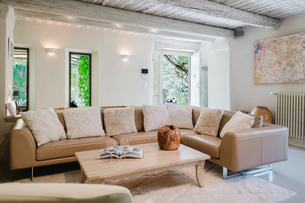 Photographs of Mas la Bergerie de Cabrieres villa in Provence - Image 16 of 56