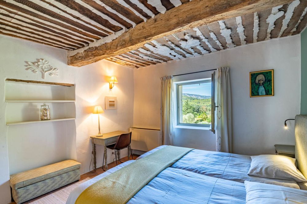 Photographs of Mas de la Salamandre villa in Provence - Image 37 of 57