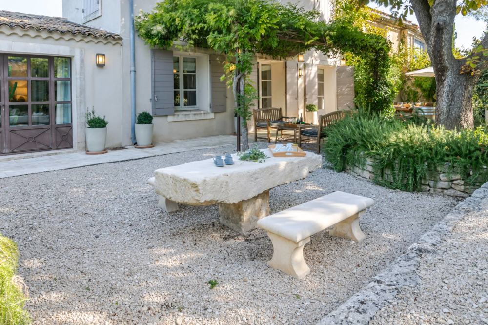 Photographs of Mas des Lilas villa in Provence - Image 18 of 36