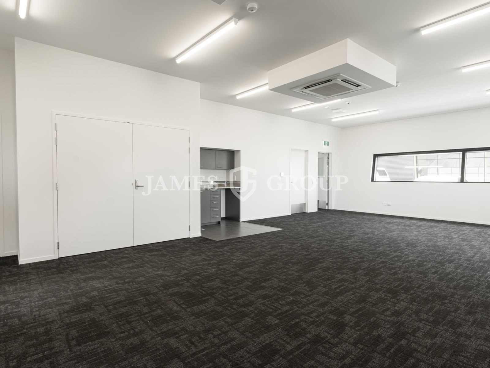 961sqm Penrose Warehouse With Massive Profile
