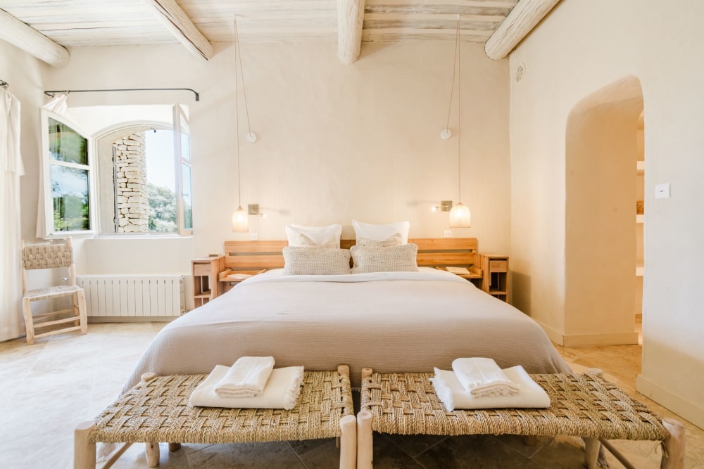 Photographs of Le Hameau de Sénanque villa in Provence - Image 20 of 60