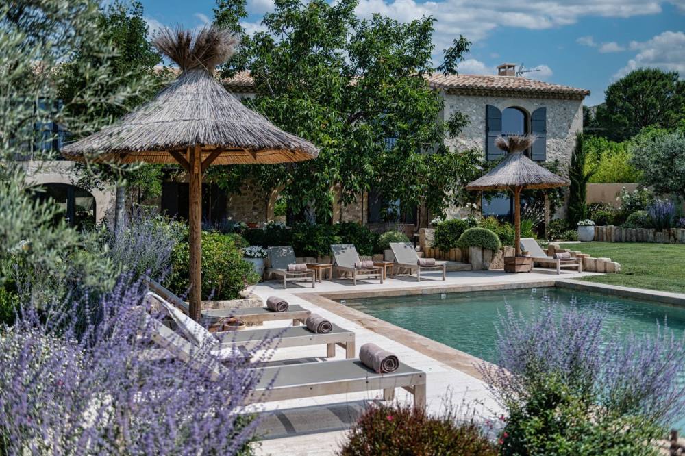 Photographs of Mas Eole villa in Provence - Image 2 of 39