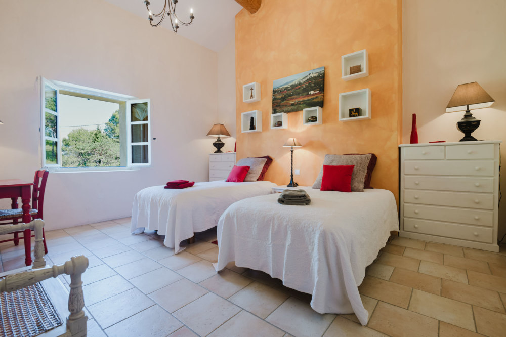 Photographs of Mas du Fournil villa in Provence - Image 30 of 47