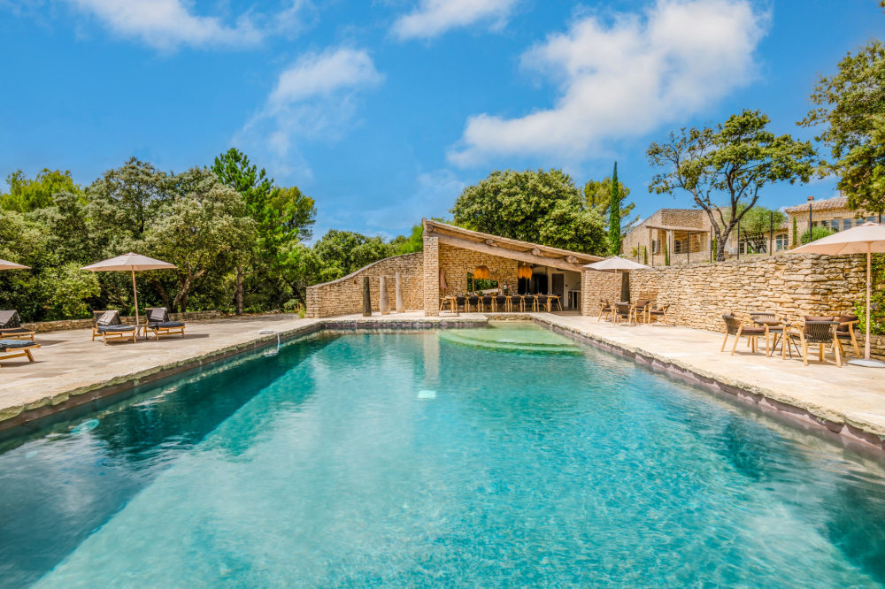 Photographs of Le Hameau de Sénanque villa in Provence - Image 2 of 60