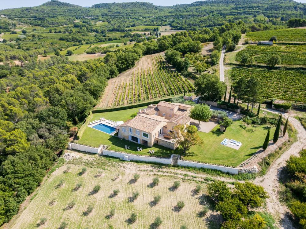 Photographs of New! Mas de la Lyre villa in Provence - Image 5 of 46