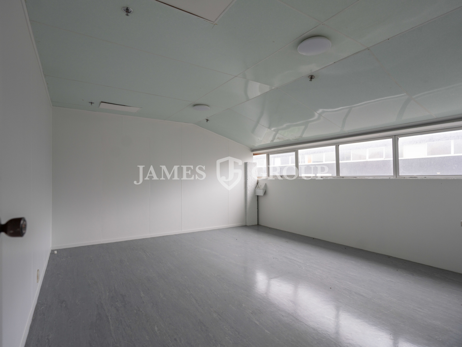 Patiki Road Warehouse & Yard | 867m²