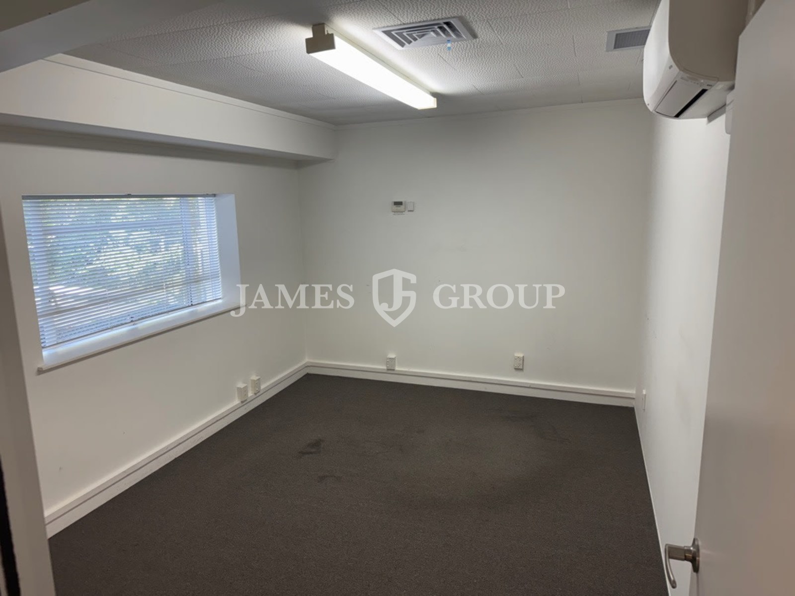 Quality Office On The Edge Of The 1050 Precinct