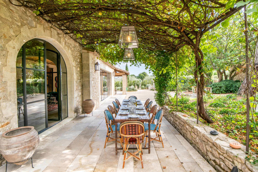 Photographs of Mas des Rêveries villa in Provence - Image 6 of 40