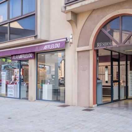 Magasin Opticien 6 place Clémenceau 53100 MAYENNE