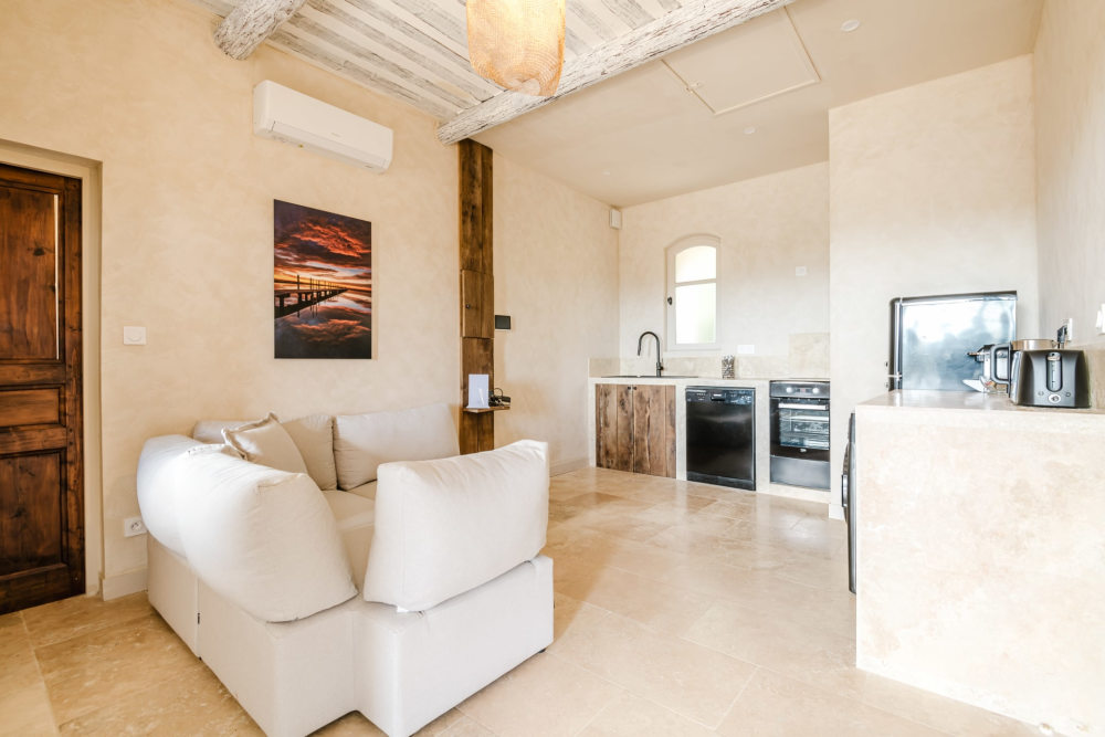 Photographs of Le Hameau de Sénanque villa in Provence - Image 48 of 60