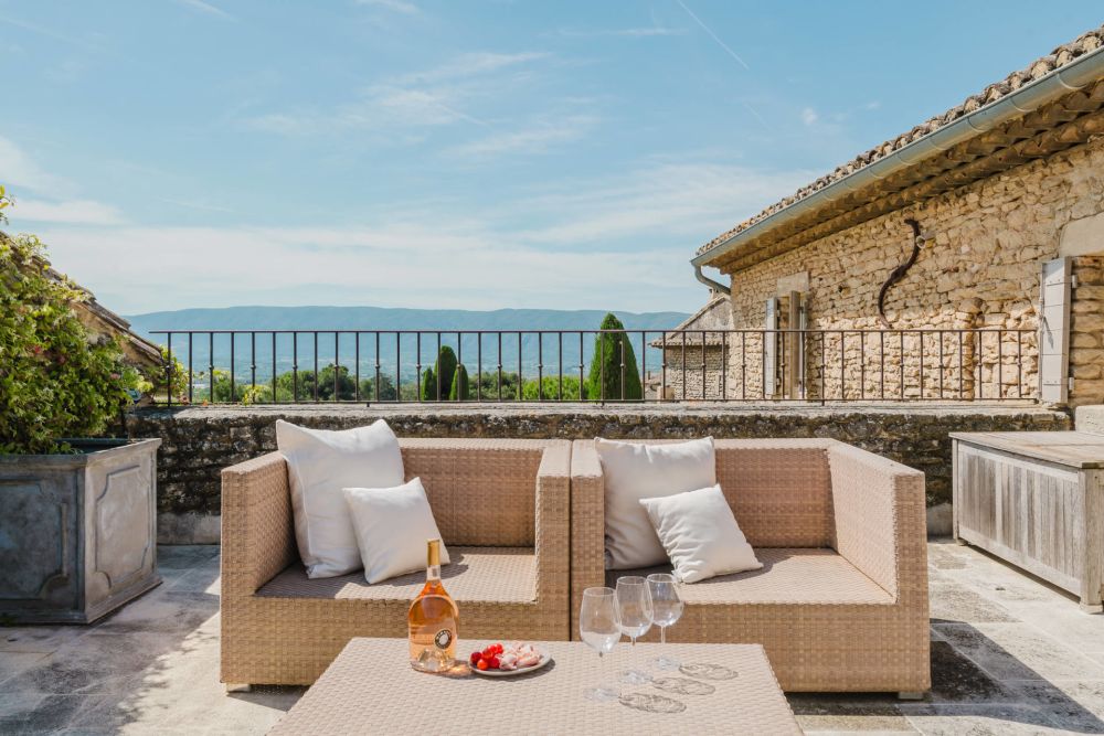 Photographs of Mas la Bergerie de Cabrieres villa in Provence - Image 26 of 56