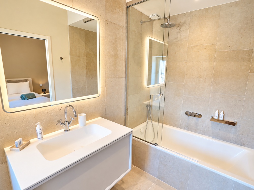 Photographs of New! Mas des Rêves villa in Provence - Image 23 of 47