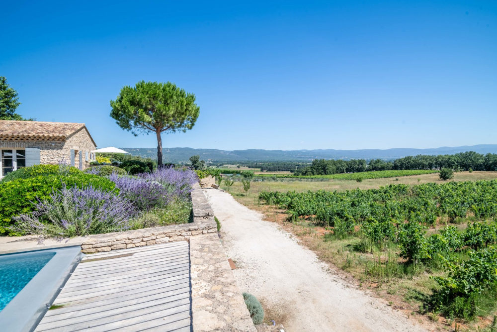 Photographs of Mas des Murets villa in Provence - Image 45 of 48