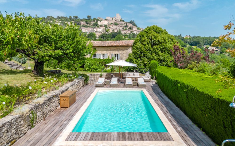 Photographs of Mas des Figuiers villa in Provence - Image 2 of 50