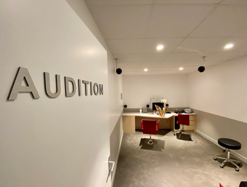 Magasin audioprothesiste 98 avenue de Clichy 75017 PARIS intérieur