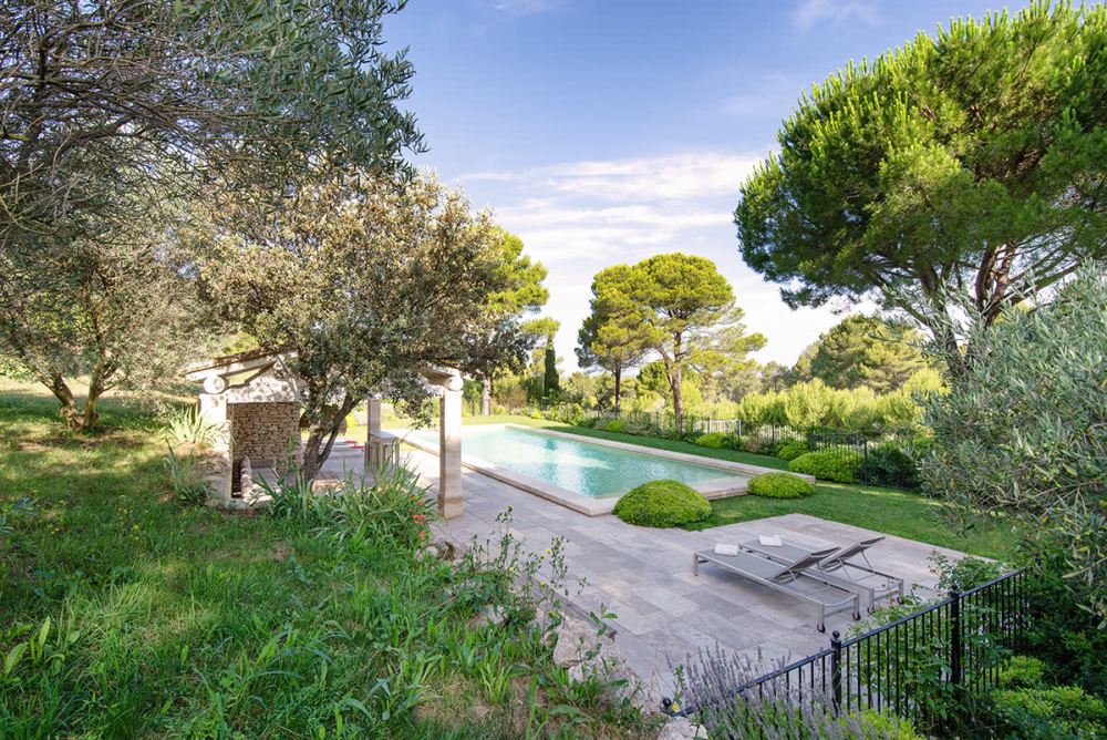 Photographs of Mas Daudet villa in Provence - Image 13 of 40