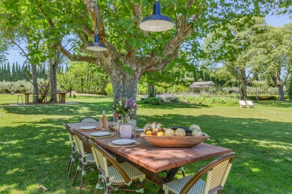 Photographs of Mas Cédrat villa in Provence - Image 3 of 56